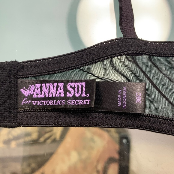 Victoria’s Secret x Anna Sui embellished bra! NWT - Picture 5 of 5